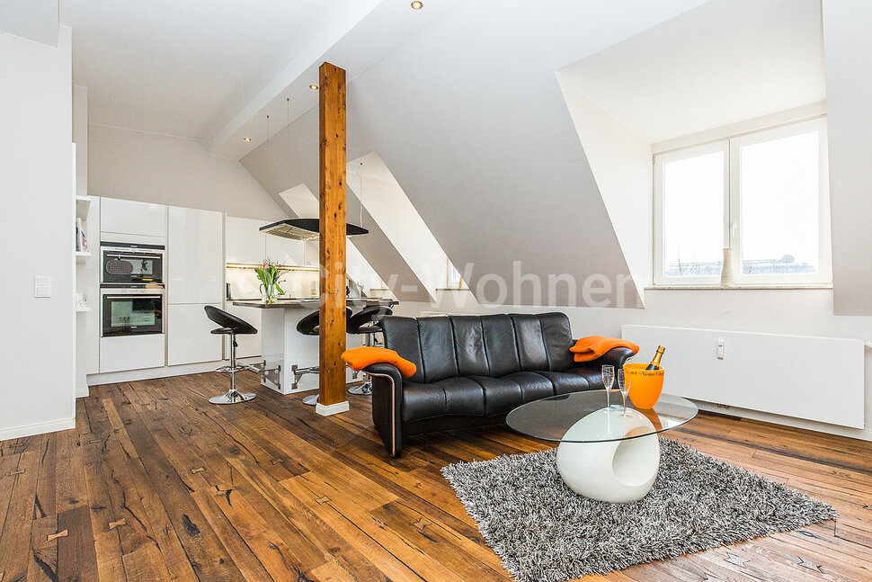 furnished apartement for rent in Hamburg Altona/Palmaille.  living area
