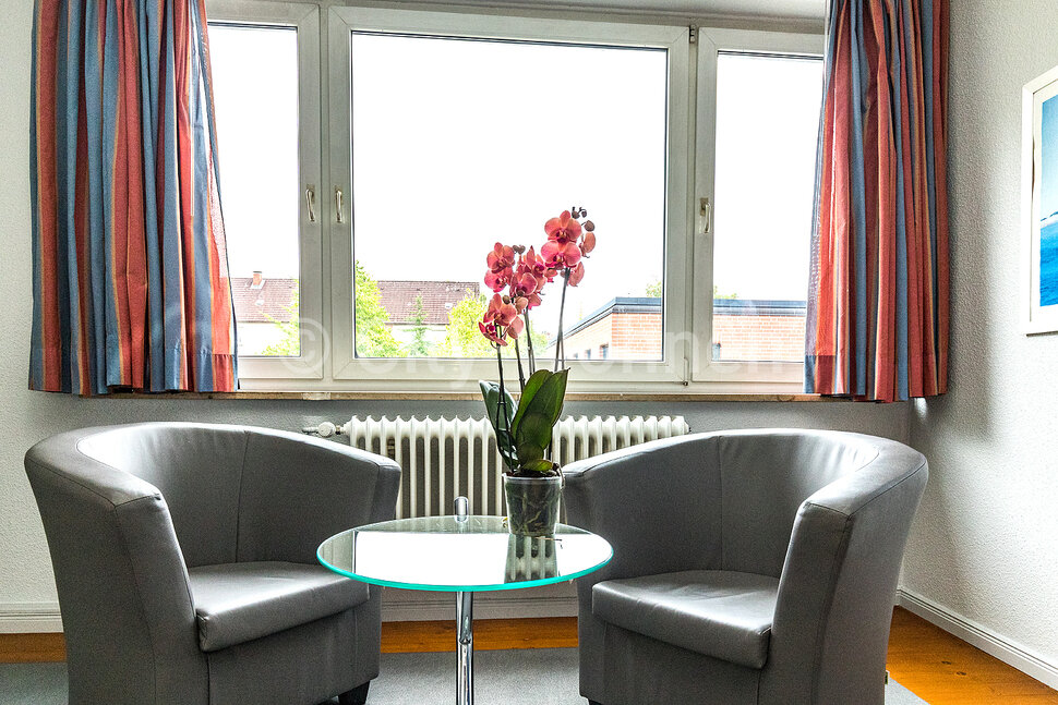 furnished apartement for rent in Hamburg Hohenfelde/Wandsbeker Stieg.  living & sleeping