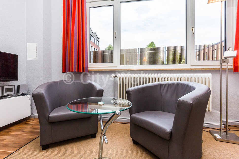 furnished apartement for rent in Hamburg Hohenfelde/Wandsbeker Stieg.  living & sleeping