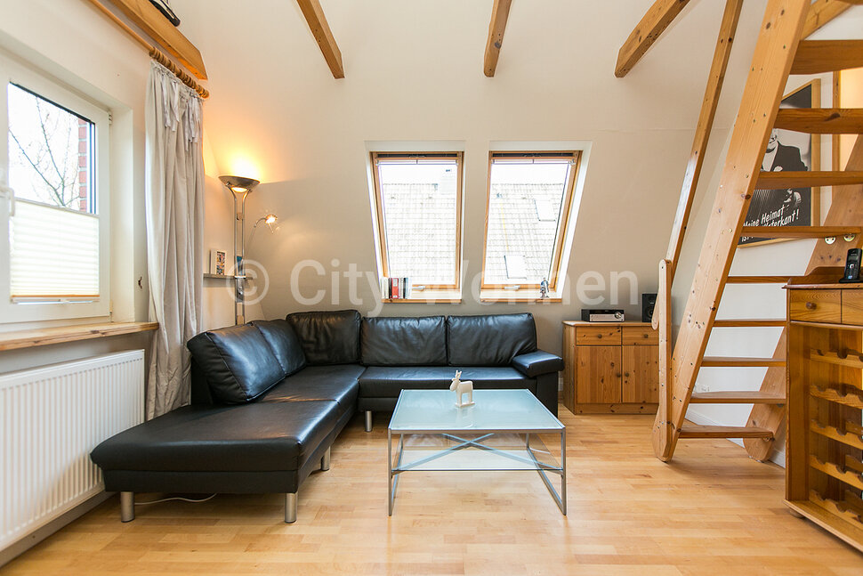 furnished apartement for rent in Hamburg Volksdorf/Mellenbergstieg.  living room