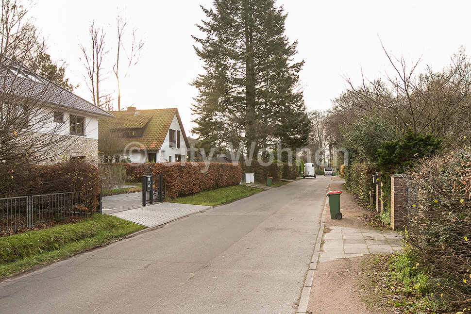 Furnished apartment with balcony and roof terrace in Hamburg