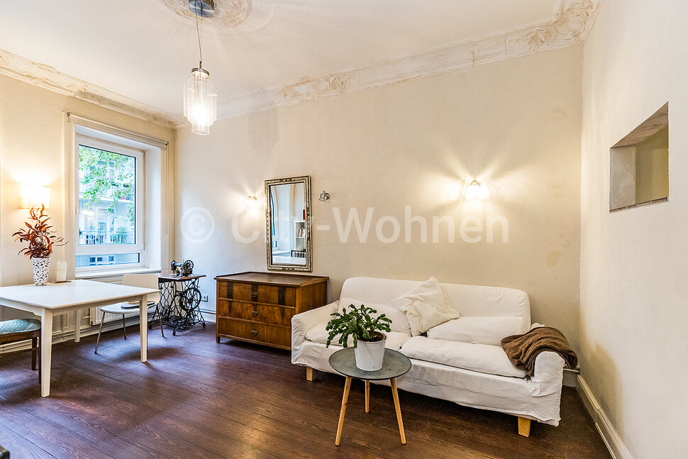 furnished apartement for rent in Hamburg Eimsbüttel/Grädenerstraße.  living room
