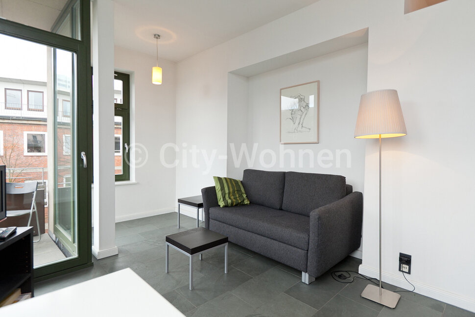 furnished apartement for rent in Hamburg Ottensen/Am Felde.  living room