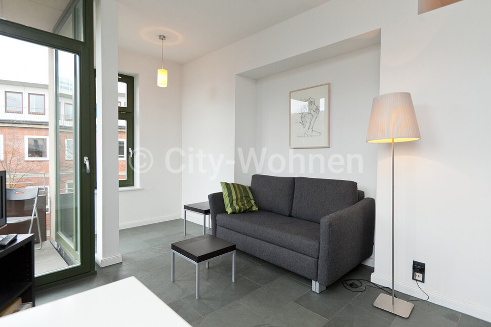 moeblierte Wohnung mieten in Hamburg Ottensen/Am Felde. Wohnzimmer