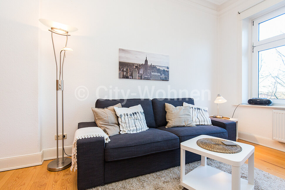furnished apartement for rent in Hamburg Altona/Zeiseweg.  living & dining