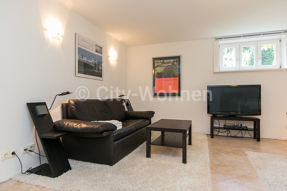moeblierte Wohnung mieten in Hamburg Marienthal/Claudiusstieg. Wohnzimmer