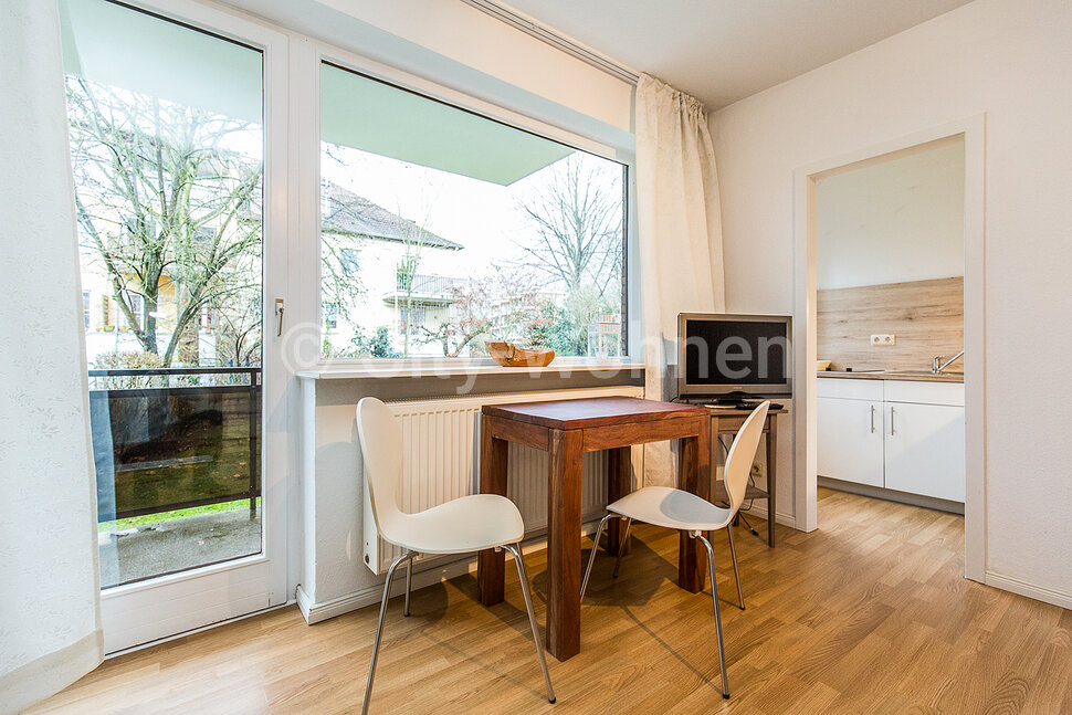 furnished apartement for rent in Hamburg Eilbek/Blumenau.  living & sleeping