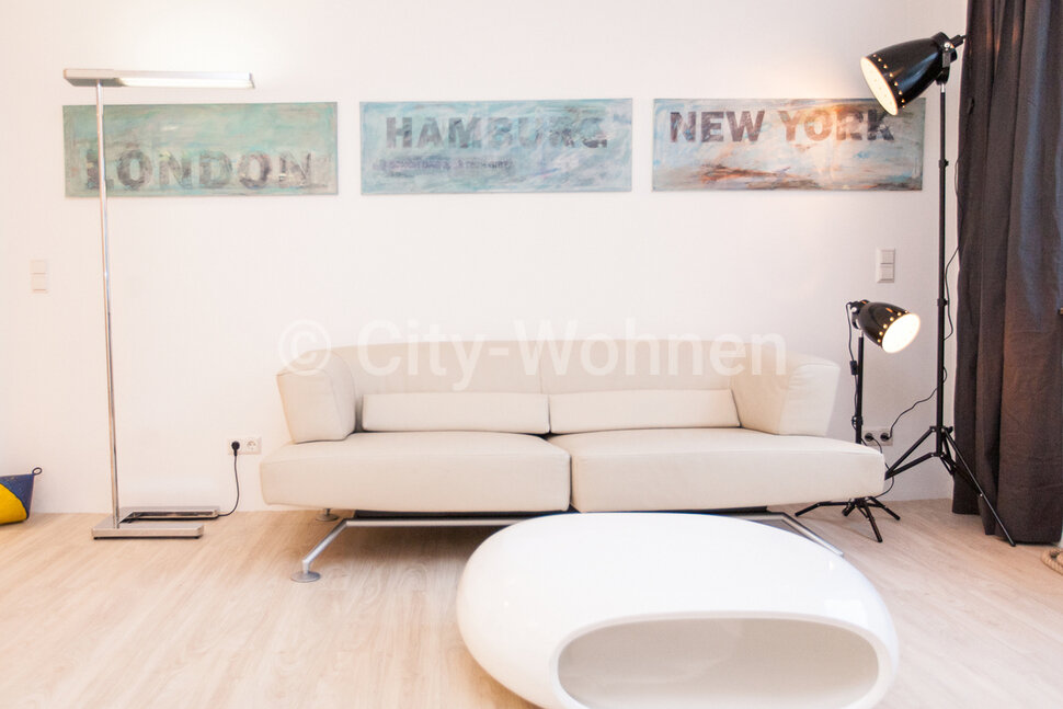 furnished apartement for rent in Hamburg Uhlenhorst/Schwanenwik.  living room