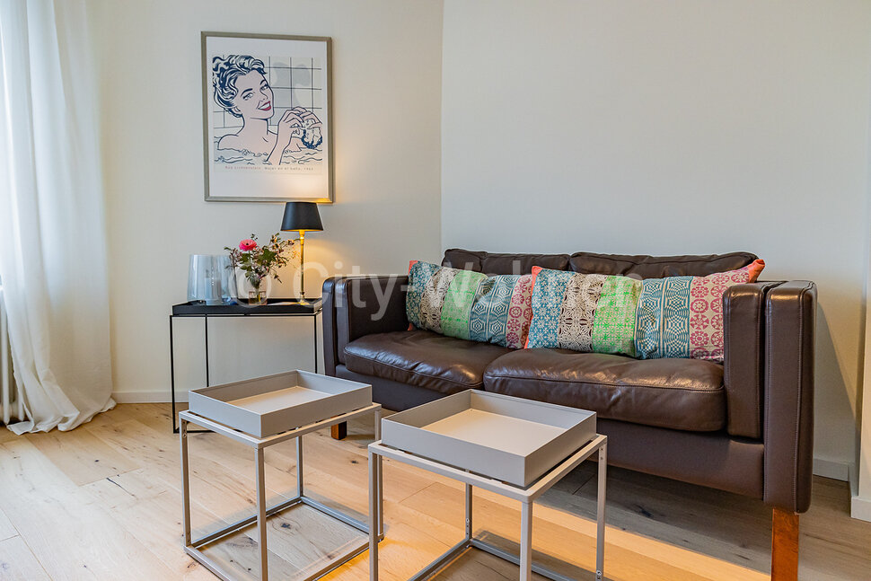 furnished apartement for rent in Hamburg Hoheluft/Meldorfer Straße. living & dining