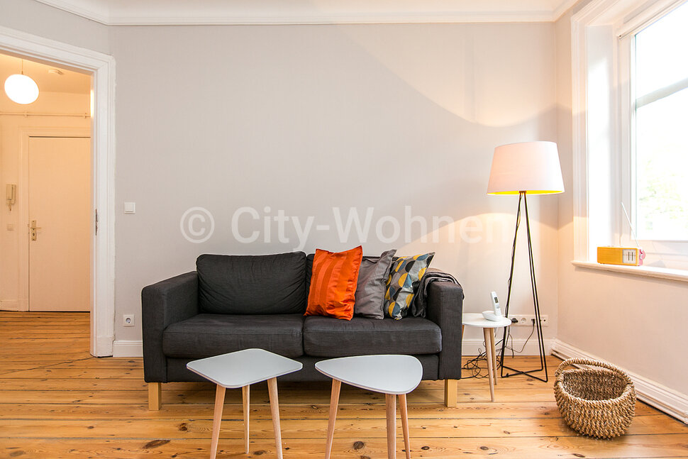 moeblierte Wohnung mieten in Hamburg Eimsbüttel/Lindenallee. Wohnzimmer