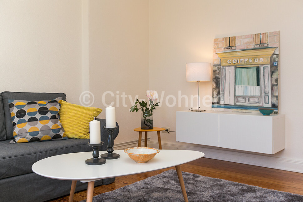 furnished apartement for rent in Hamburg Ottensen/Beetsweg.  living room