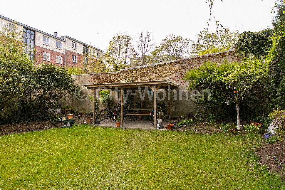 Hamburg Doormannsweg 12 & Photo Taken At HamburgHaus By