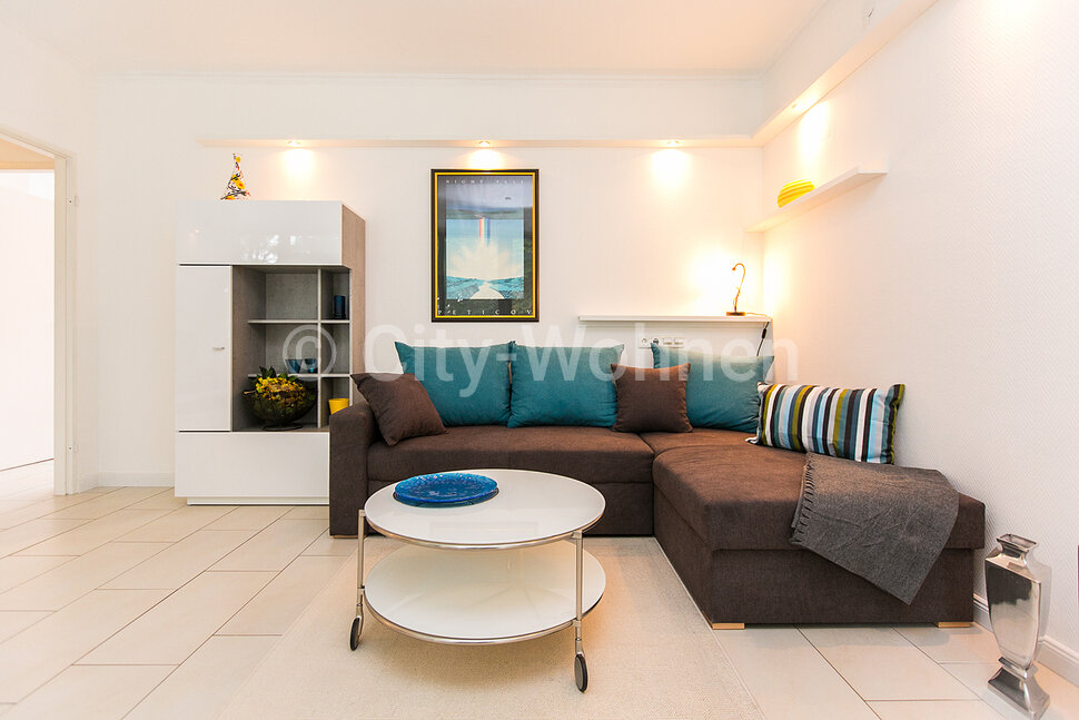 moeblierte Wohnung mieten in Hamburg Blankenese/Heydornweg. Wohnzimmer