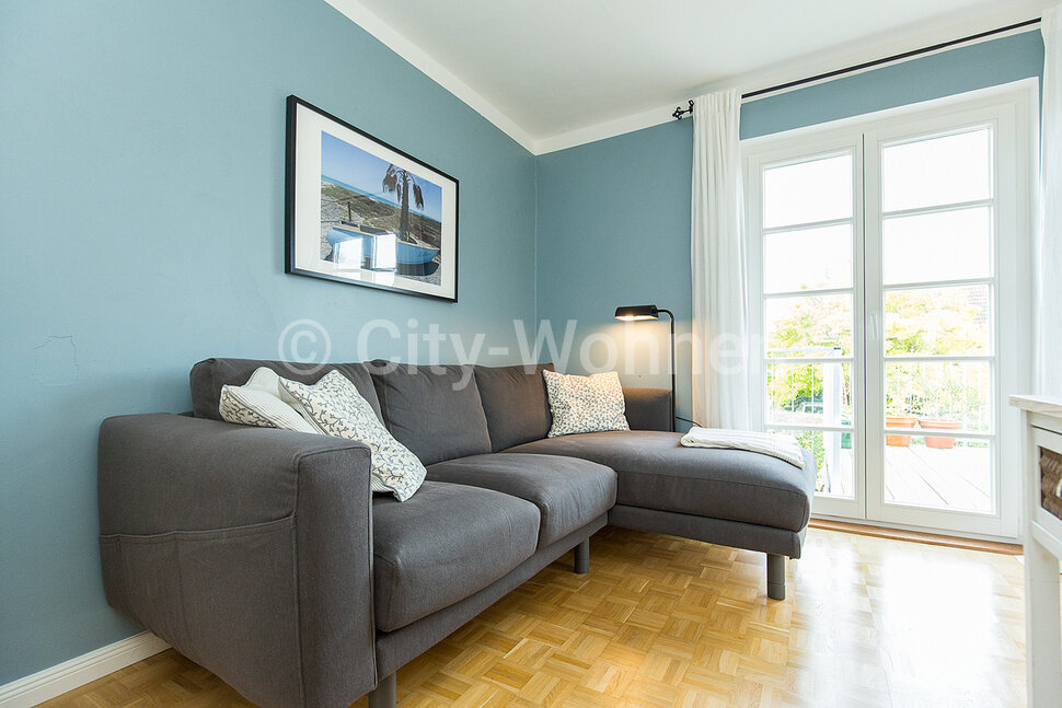 furnished apartement for rent in Hamburg Bergedorf/Püttenhorst.  living & dining