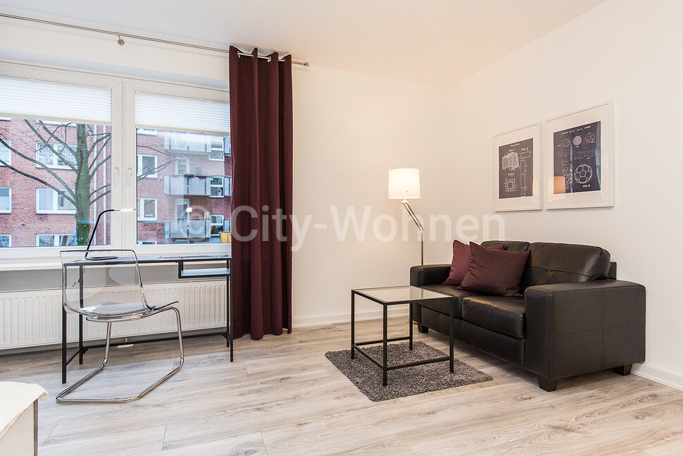 furnished apartement for rent in Hamburg Eimsbüttel/Bismarckstraße. living & sleeping