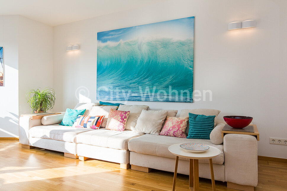 furnished apartement for rent in Hamburg Hohenfelde/Bozenhardweg. living & dining