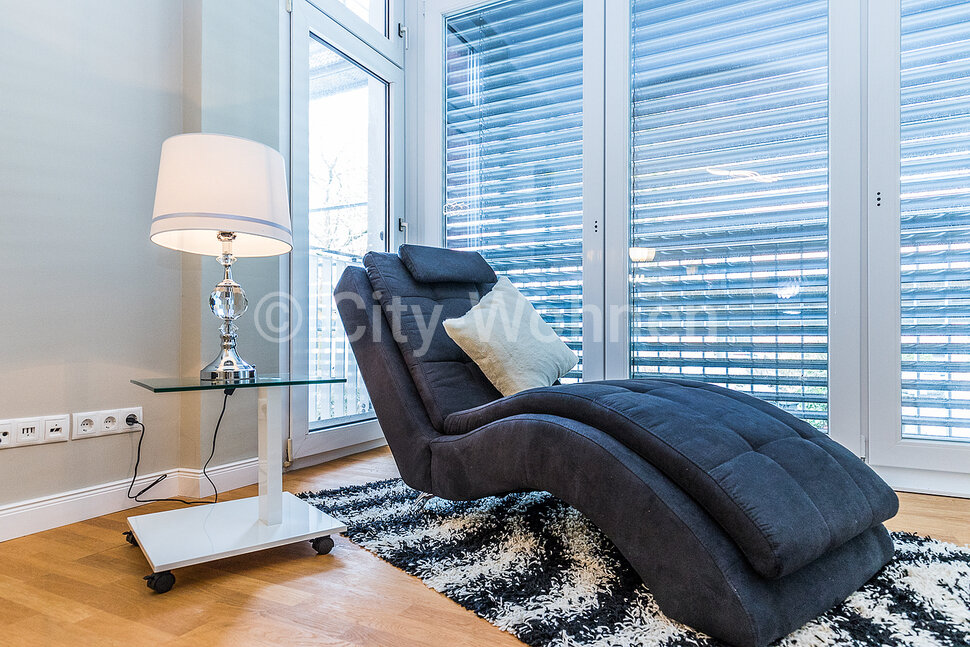 moeblierte Wohnung mieten in Hamburg Harvestehude/Parkallee. Wohnzimmer
