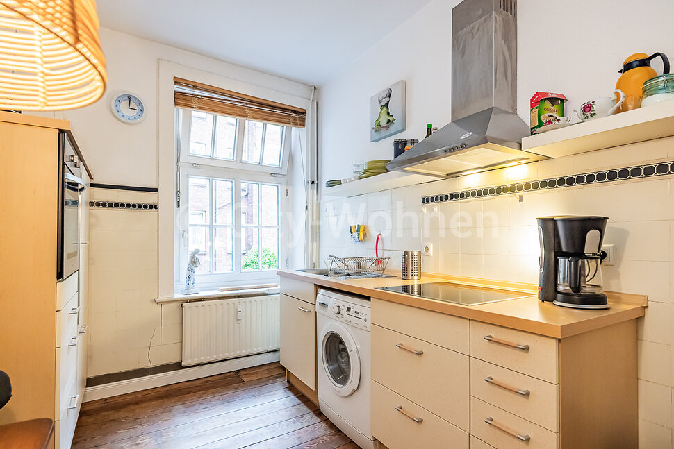 With a great view to the Michel nice apartment in a historical