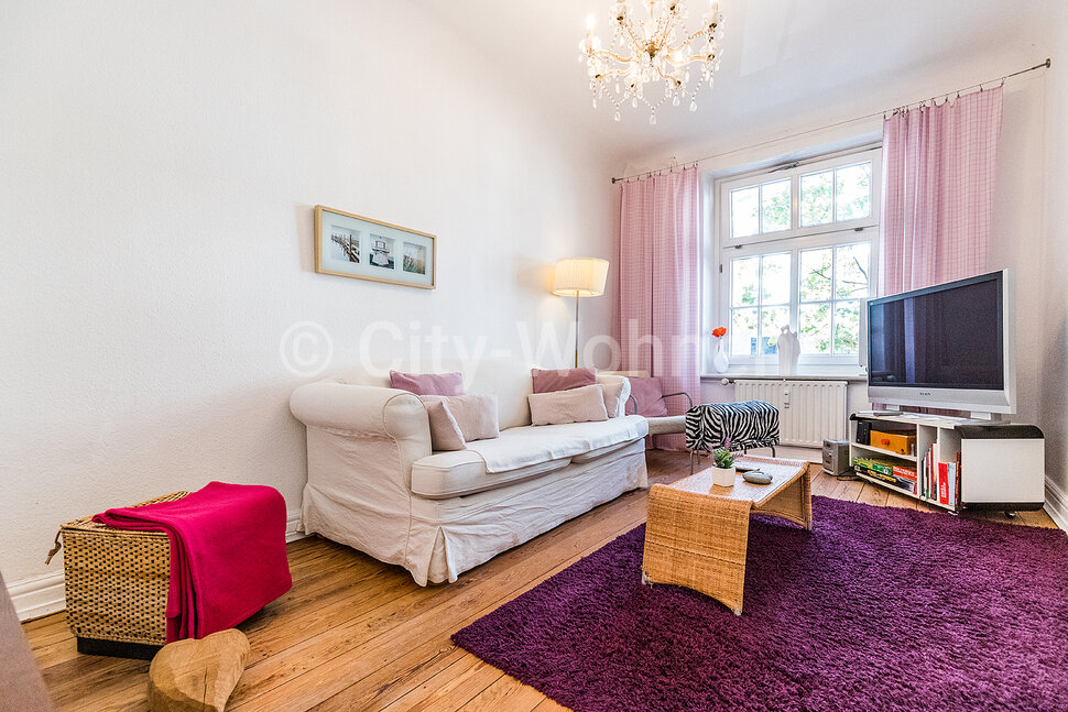furnished apartement for rent in Hamburg Neustadt/Martin Luther Straße.  living & sleeping 2