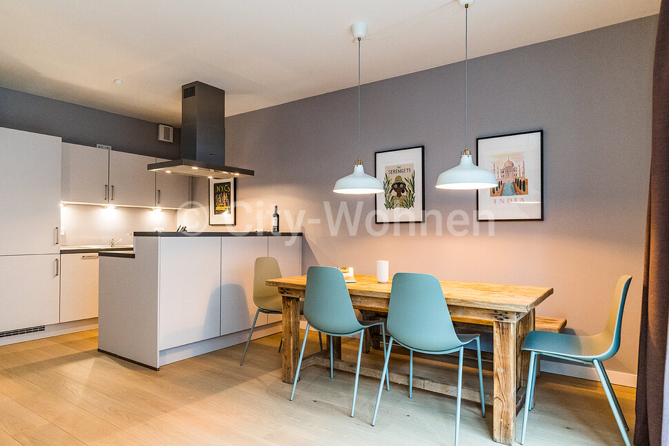 furnished apartement for rent in Hamburg Groß Flottbek/Julius-Brecht-Straße.  living & dining