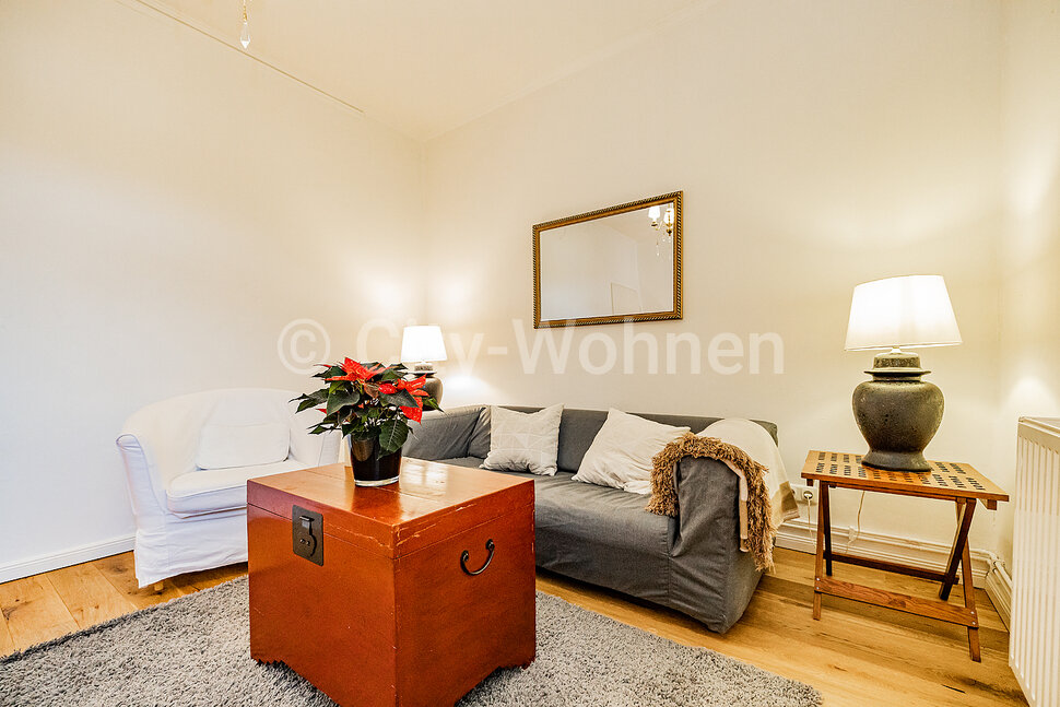 furnished apartement for rent in Hamburg Winterhude/Preystraße.  living room