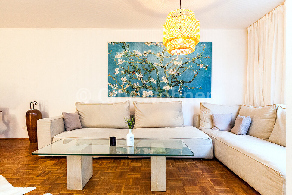 furnished apartement for rent in Hamburg Ottensen/Bahrenfelder Straße. living room