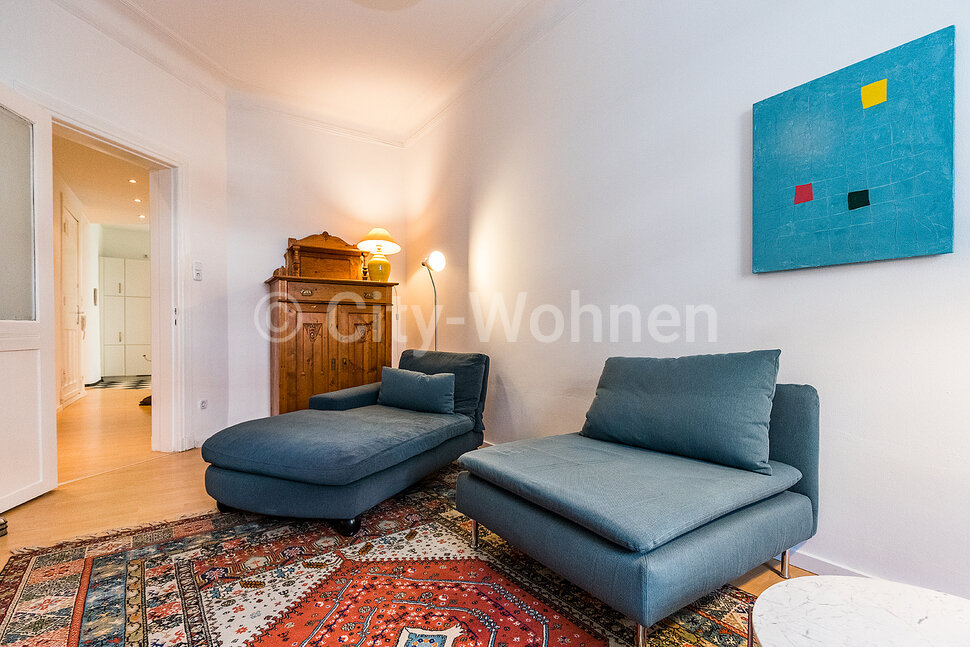 furnished apartement for rent in Hamburg Winterhude/Semperstraße.  living room