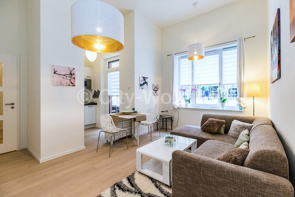 moeblierte Wohnung mieten in Hamburg Altona/Felicitas-Kukuck-Straße. Wohnzimmer