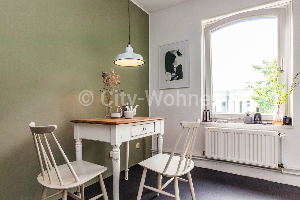 moeblierte Wohnung mieten in Hamburg Ottensen/Philosophenweg. Wohnküche