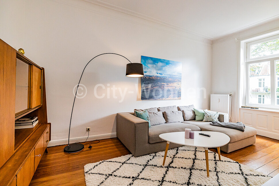 furnished apartement for rent in Hamburg Hoheluft/Breitenfelder Straße. living room