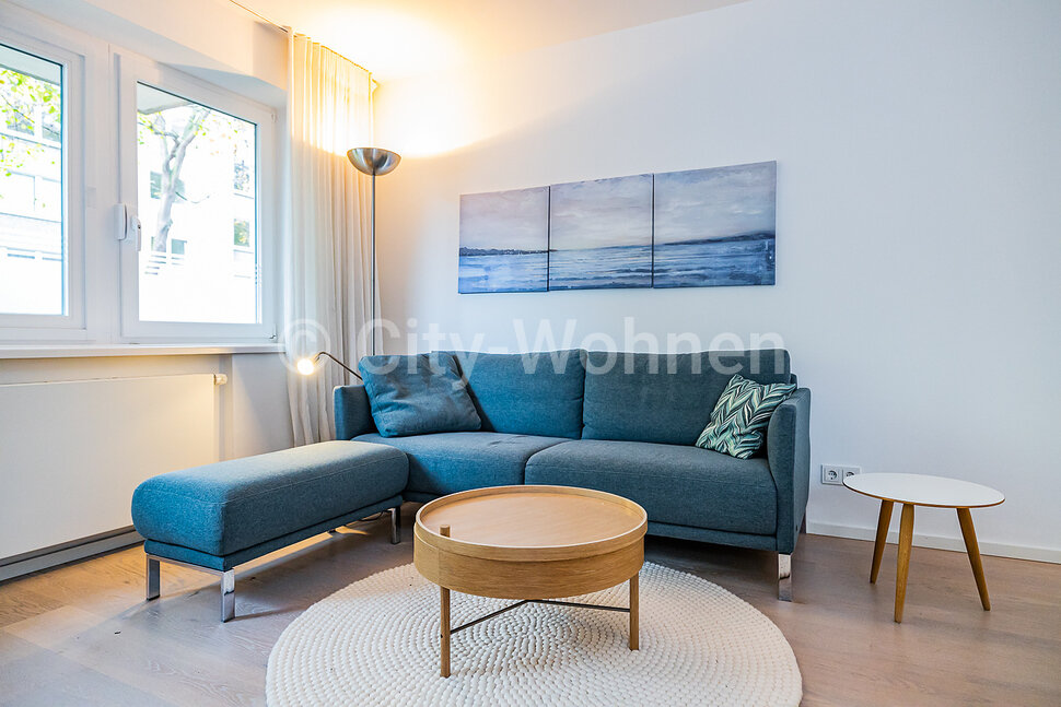furnished apartement for rent in Hamburg Eimsbüttel/Bismarckstraße.  living & dining