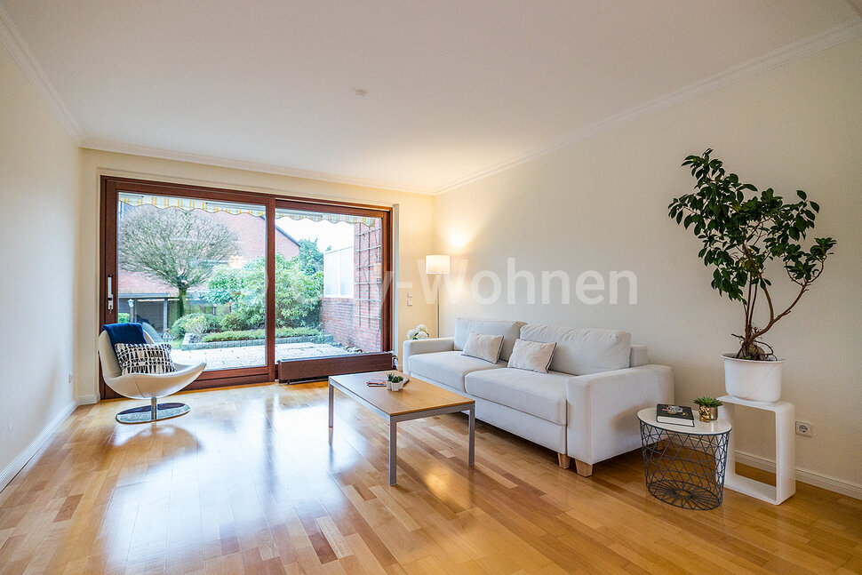 moeblierte Wohnung mieten in Hamburg Volksdorf/Rögenfeld. Wohnzimmer