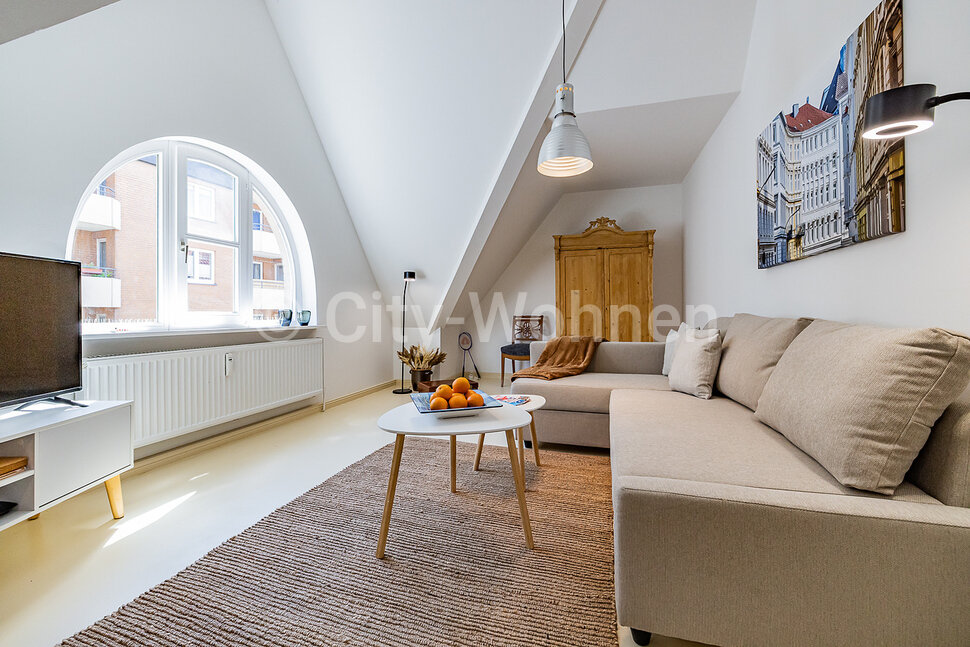 moeblierte Wohnung mieten in Hamburg Neustadt/Markusstraße.  Wohnzimmer