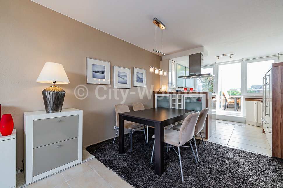 Hochwertig möbliertes Penthouse über 2 Ebenen mit 3 Balkonen in Hamburg ... - Luxury Penthouse Rentals Hamburg City