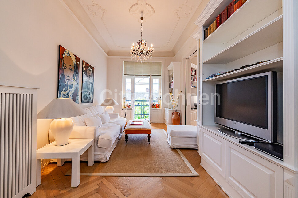 furnished apartement for rent in Hamburg Eppendorf/Hegestieg.  