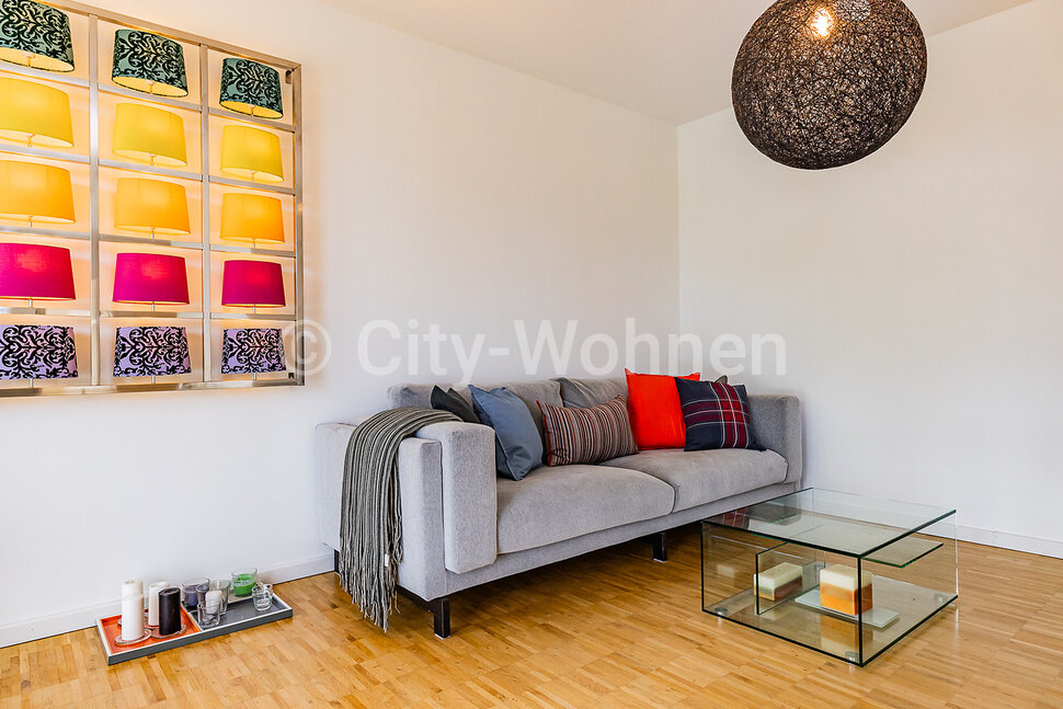 Modern equipped apartment with sunny balcony and garage parking space