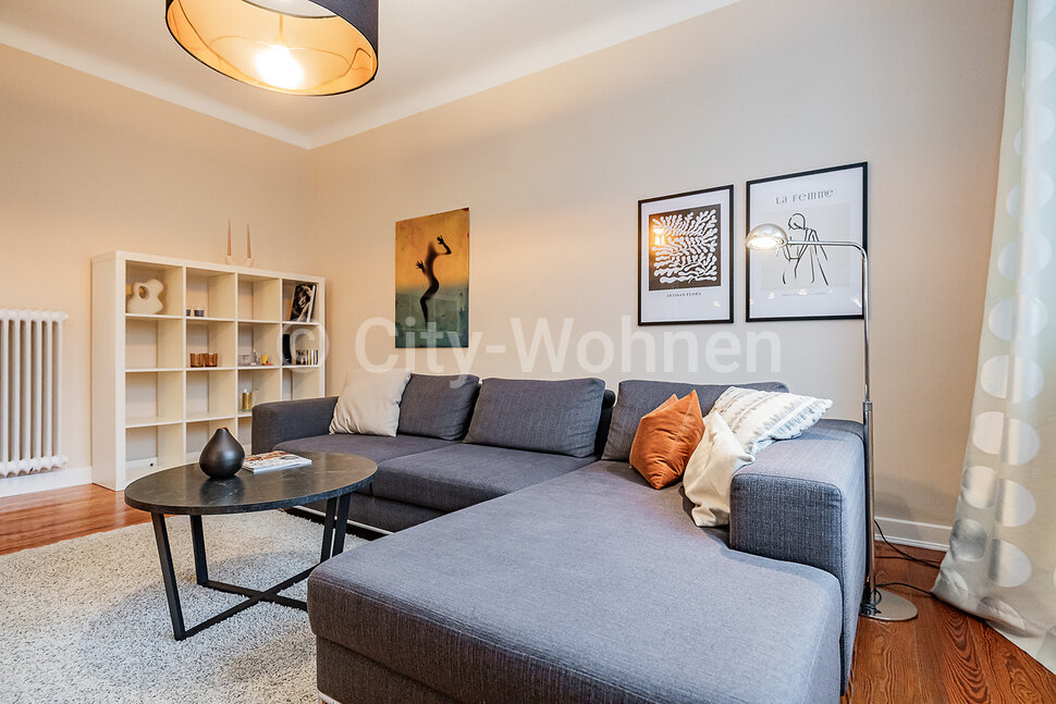 Tolle Altbauwohnung mit 2 Schlafzimmern und Balkon in Hamburg-Ottensen ...