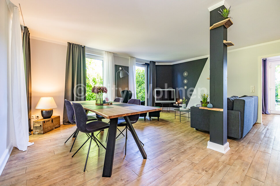 Sehr schicke Doppelhaushälfte mit schöner Terrasse in Hamburg-Bergstedt - Foto 2