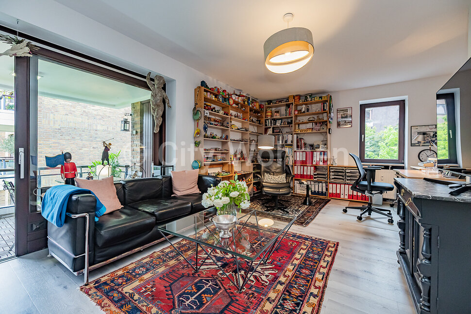 Komplett möblierte 2-Zimmer Wohnung in Hamburg-Eppendorf mit Traumblick vom Küchentisch auf die Alster - Foto 3