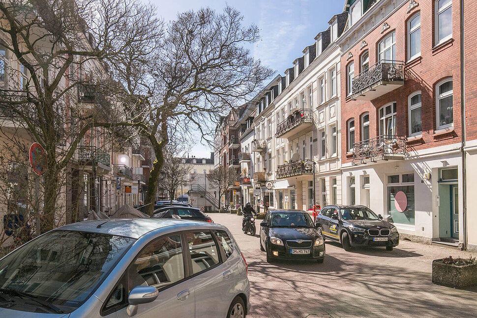 Schöne Straße mit Altbauten im Stadtteil Hamburg-Bergedorf - Möblierte Wohnungen von City-Wohnen