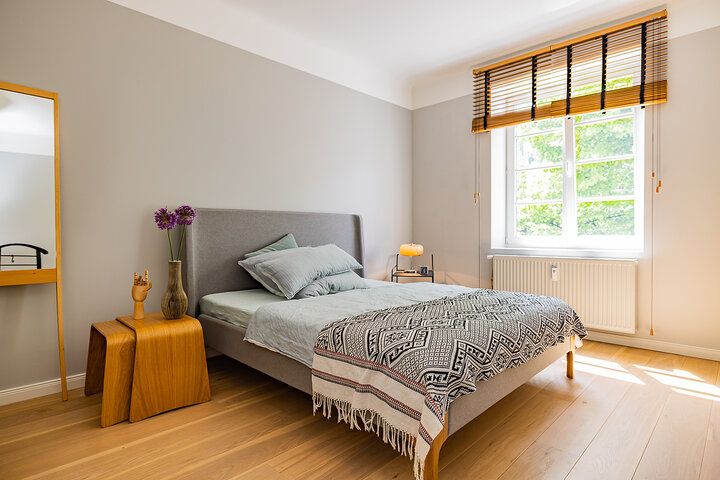 Perfekt gestyltes Schlafzimmer - Möbliert vermieten in Hamburg bei City-Wohnen