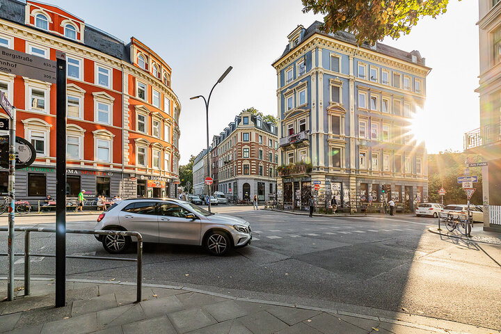 Beautiful old buildings in Hamburg-Ottensen - Furnished living by City-Wohnen