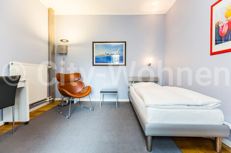 furnished apartement for rent in Hamburg Barmbek/Tieloh. living & sleeping