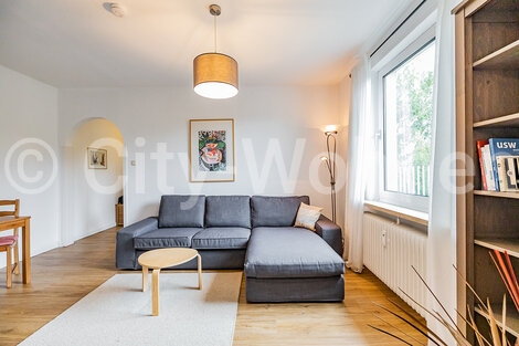 moeblierte Wohnung mieten in Hamburg Rotherbaum/Grindelberg. Wohnzimmer