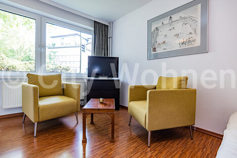 furnished apartement for rent in Hamburg Eimsbüttel/Eidelstedter Weg. living & dining
