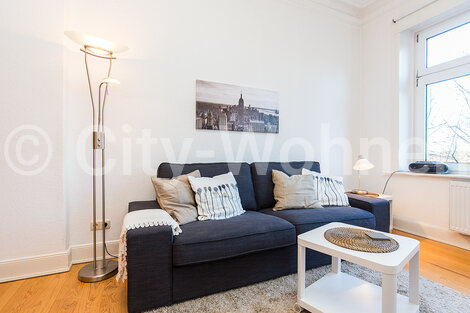 furnished apartement for rent in Hamburg Altona/Zeiseweg. living & dining