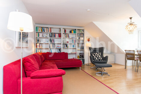 moeblierte Wohnung mieten in Hamburg Ottensen/Rolandswoort. Wohnzimmer