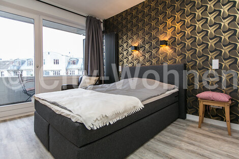 furnished apartement for rent in Hamburg Winterhude/Ohlsdorfer Straße. living & sleeping