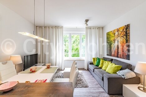 furnished apartement for rent in Hamburg St. Georg/Lange Reihe. 