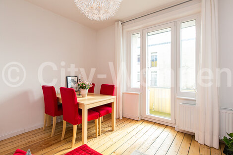 moeblierte Wohnung mieten in Hamburg Winterhude/Knickweg. Wohnzimmer